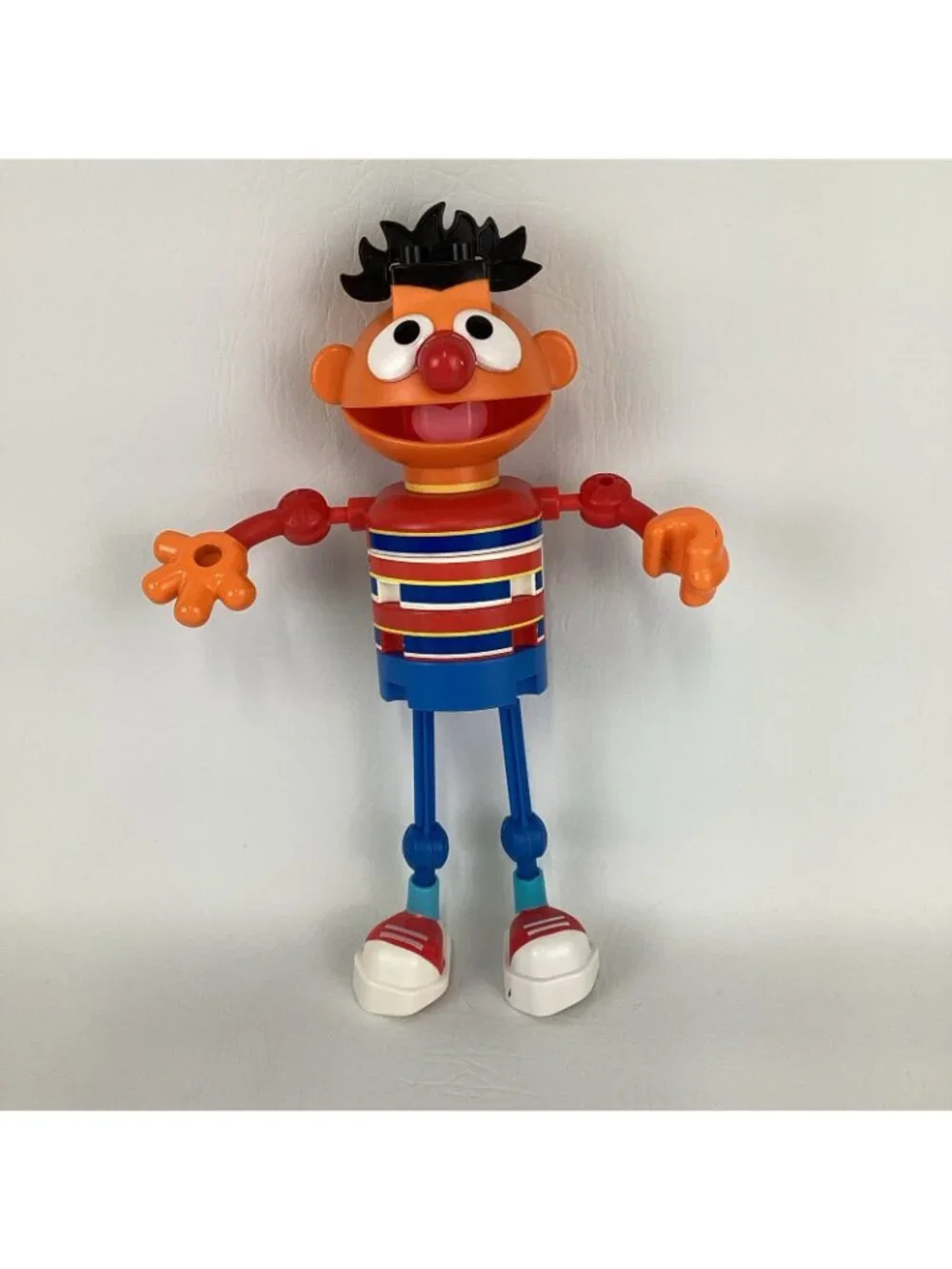 Kid K'Nex Sesame Street Ernie Building Set Muppet Character 11